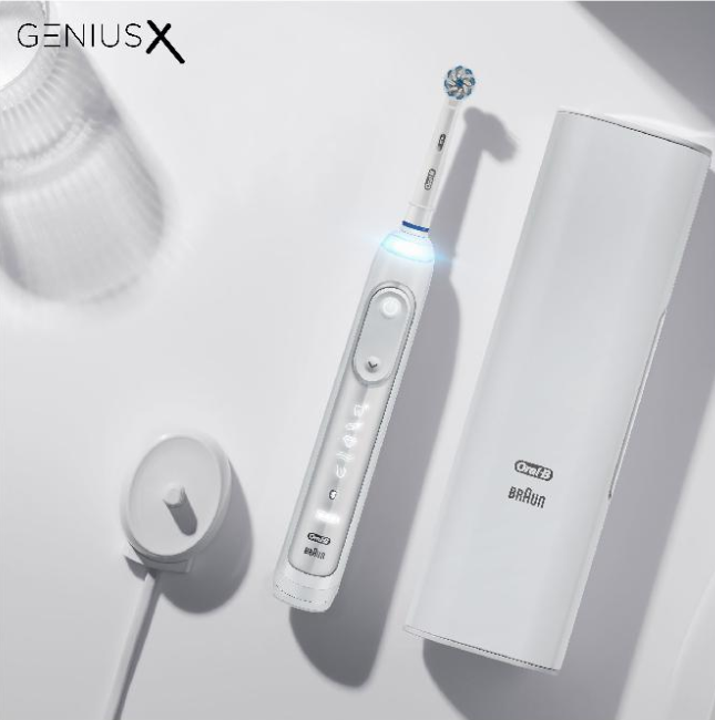 Електрическа четка за зъби Oral-B Genius X 80354130, Бял