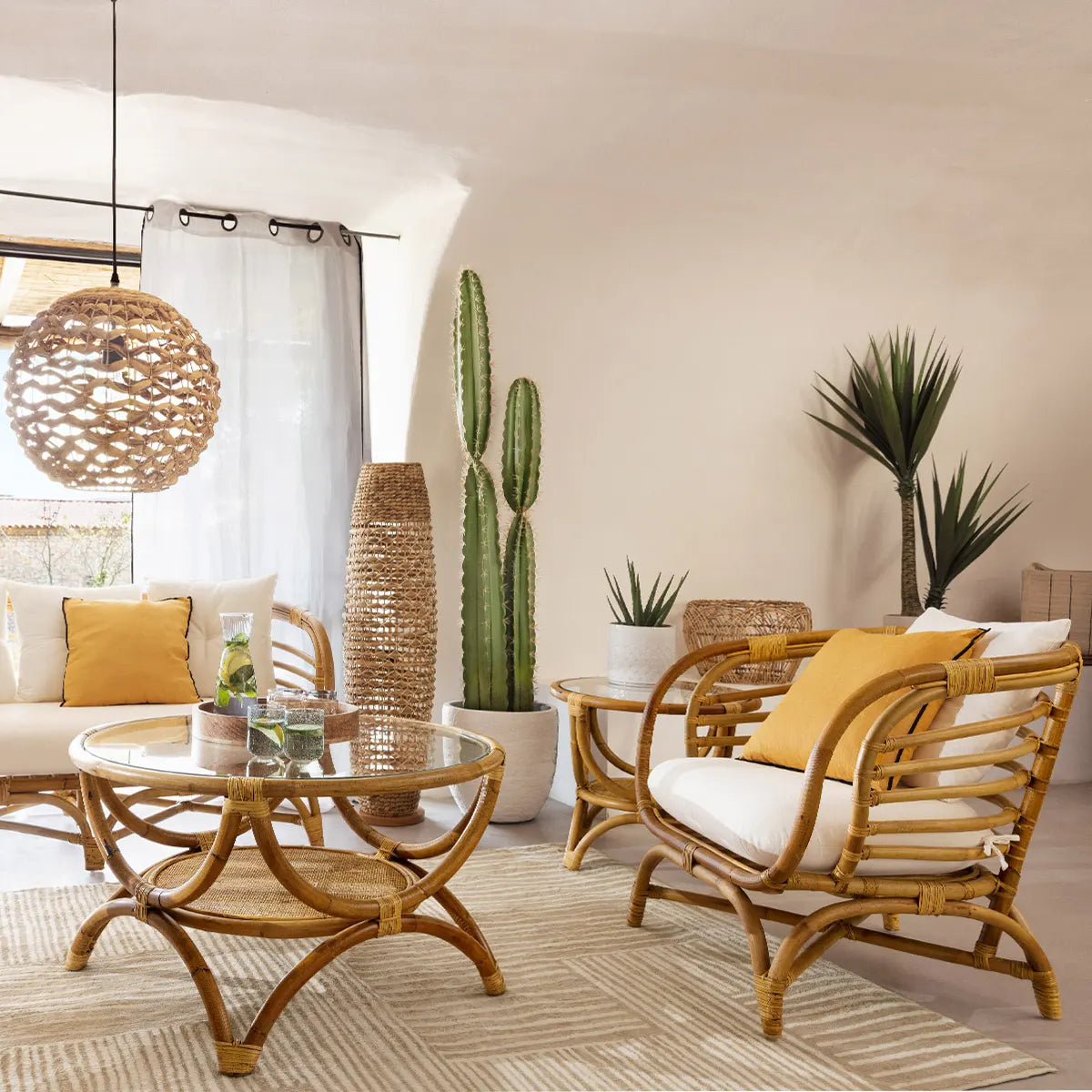 Холна маса atmosphera Farah, Ратан