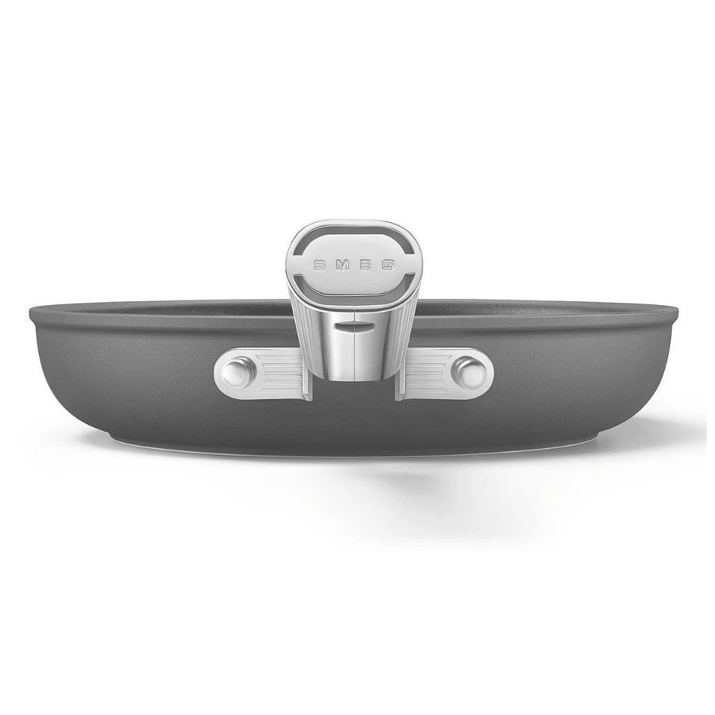 Тиган Smeg CKFF2401BLM, Обем 1.9 л., Диаметър 24 см, Черен