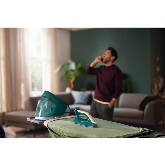 Парогенератор Philips PerfectCare 7000 PSG7140/70, 2100W, 8 бара, 120 гр/мин, OptimalTemp, Бял/Зелен