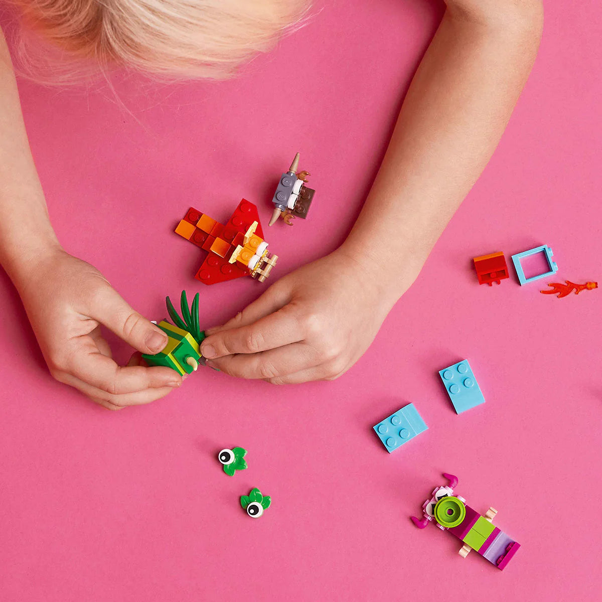 LEGO „Креативни чудовища" 11017, 140 части