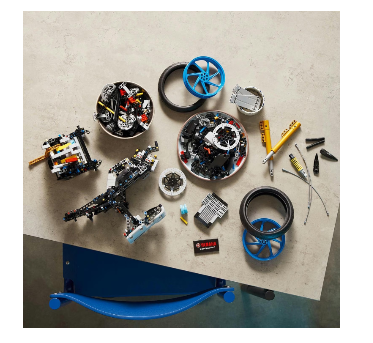 LEGO® Technic - Yamaha MT-10 SP 42159, 1478 части