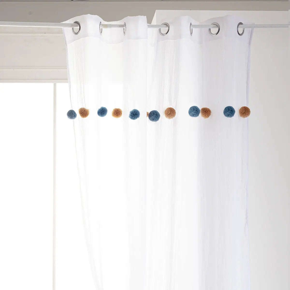 Детска прозрачна завеса atmosphera с помпони 140х240см